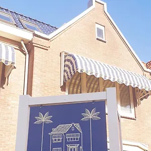 Aan Zee ** Zandvoort